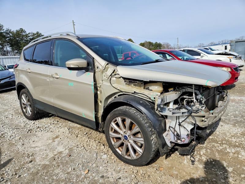 Photo 4 from auction – 2017 FORD ESCAPE with VIN 1FMCU0J92HUB73176