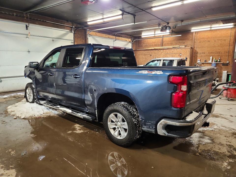 Photo 2 from auction – 2021 CHEVROLET SILVERADO with VIN 3GCUYDED2MG323934