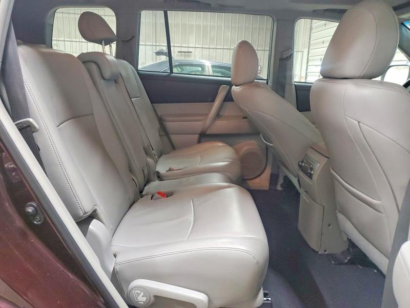 Photo 11 from auction – 2012 TOYOTA HIGHLANDER with VIN 5TDZK3EH2CS061580