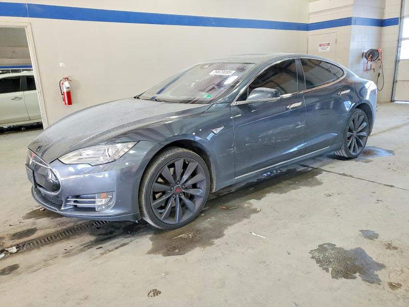 TESLA MODEL S 2015 with VIN 5YJSA1H18FF083907 - Photo from auction