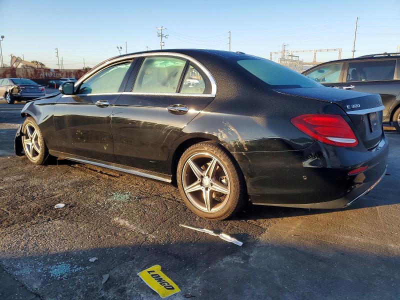 Photo 2 from auction – 2017 MERCEDES-BENZ E 300 with VIN WDDZF4JB1HA021724
