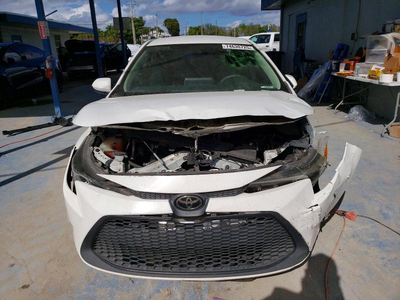 Photo 5 from auction – 2020 TOYOTA COROLLA LE with VIN 5YFEPRAE7LP143148