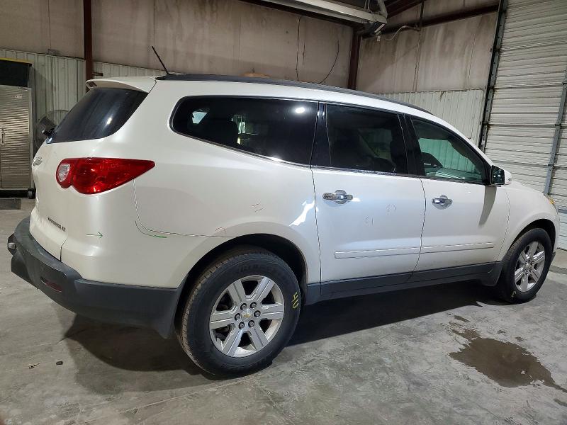 Photo 3 from auction – 2011 CHEVROLET TRAVERSE with VIN 1GNKRJEDXBJ341216