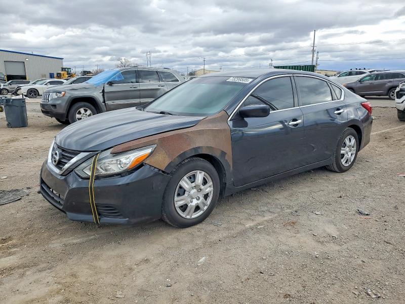 NISS ALTIMA 2017 with VIN 1N4AL3AP6HN358555 - Photo from auction