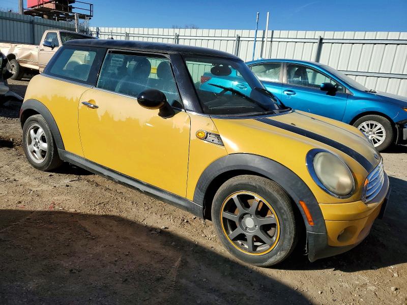 Photo 4 from auction – 2009 MINI COOPER with VIN WMWMF33559TW70144