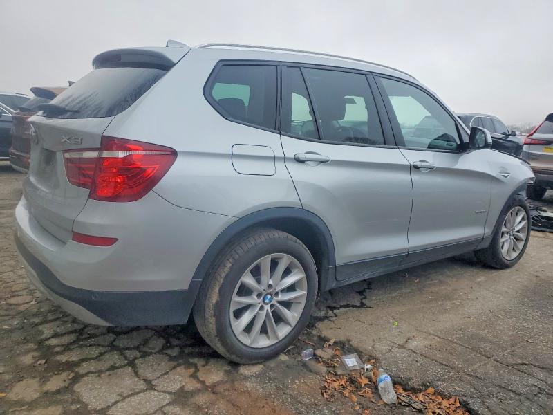 Photo 3 from auction – 2017 BMW X3 XDRIVE2 with VIN 5UXWX9C38H0W68641