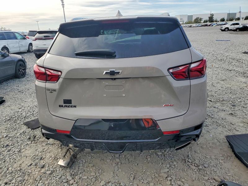 Photo 6 from auction – 2021 CHEVROLET BLAZER RS with VIN 3GNKBERS1MS558014