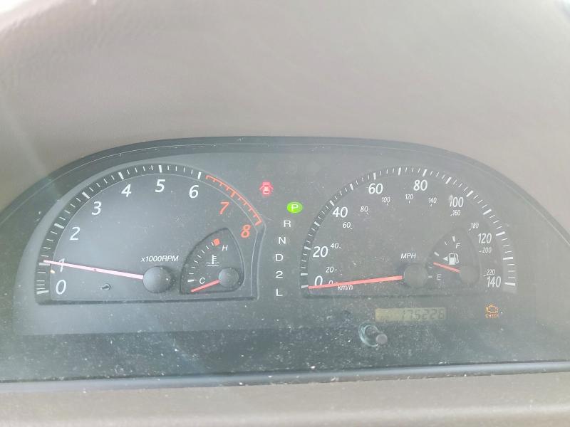 Photo 9 from auction – 2003 TOYOTA CAMRY LE with VIN 4T1BE32K83U170240