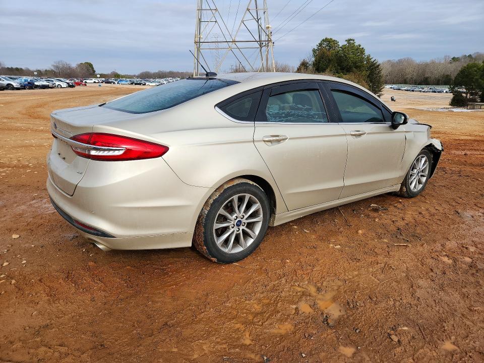 Photo 3 from auction – 2017 FORD FUSION with VIN 3FA6P0H79HR137298