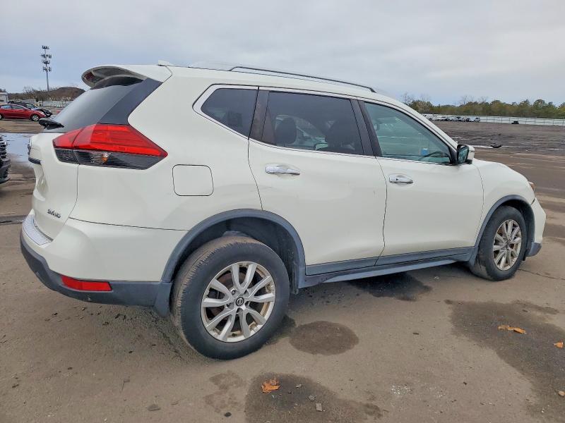 Photo 3 from auction – 2017 NISSAN ROGUE S with VIN KNMAT2MV2HP503304