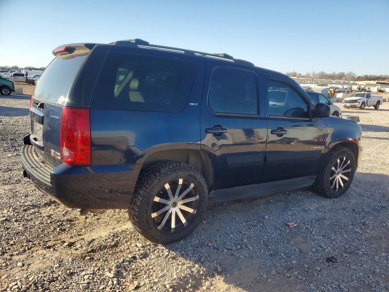 Photo 3 from auction – 2007 GMC YUKON with VIN 1GKFC13J67R186536