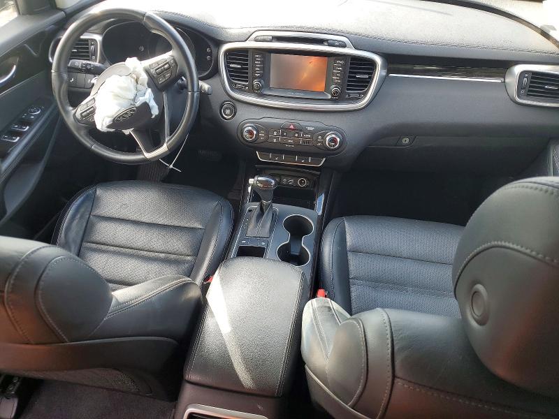 Photo 8 from auction – 2017 KIA SORENTO EX with VIN 5XYPH4A56HG330661