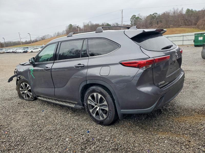 Photo 2 from auction – 2021 TOYOTA HIGHLANDER with VIN 5TDGZRAH2MS533306