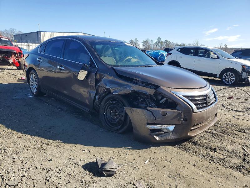 Photo 4 from auction – 2015 NISSAN ALTIMA 2.5 with VIN 1N4AL3AP5FN334907