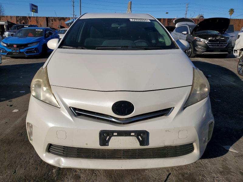 Photo 5 from auction – 2013 TOYOTA PRIUS V with VIN JTDZN3EU7D3273589
