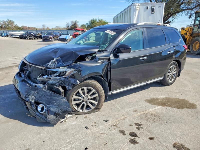 NISSAN PATHFINDER 2016 with VIN 5N1AR2MN4GC608975 - Photo from auction