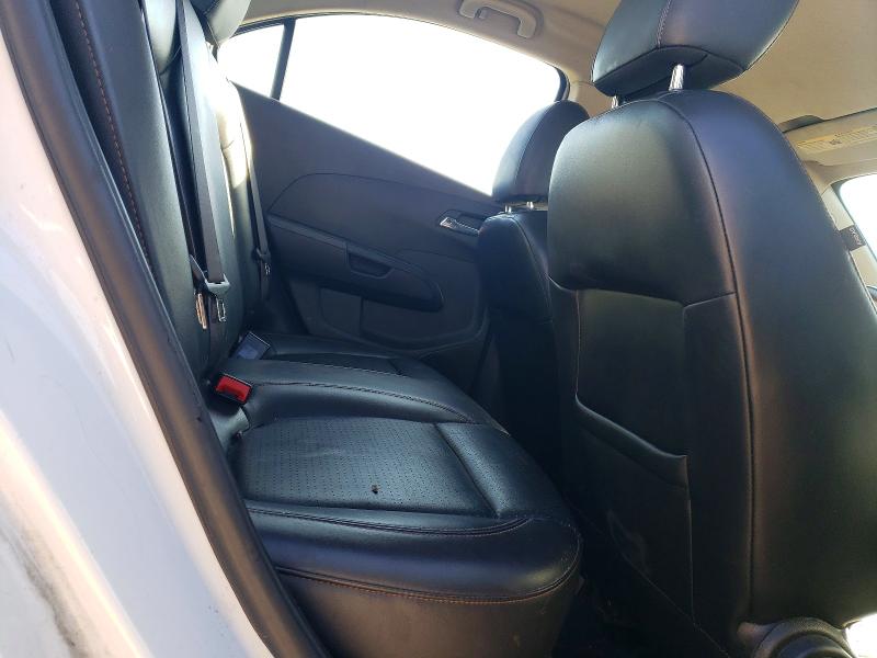 Photo 10 from auction – 2015 CHEVROLET SONIC LTZ with VIN 1G1JE5SB2F4112231