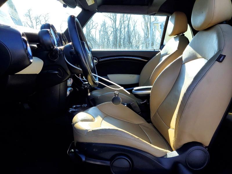 Photo 7 from auction – 2009 MINI COOPER with VIN WMWMR33579TU96374