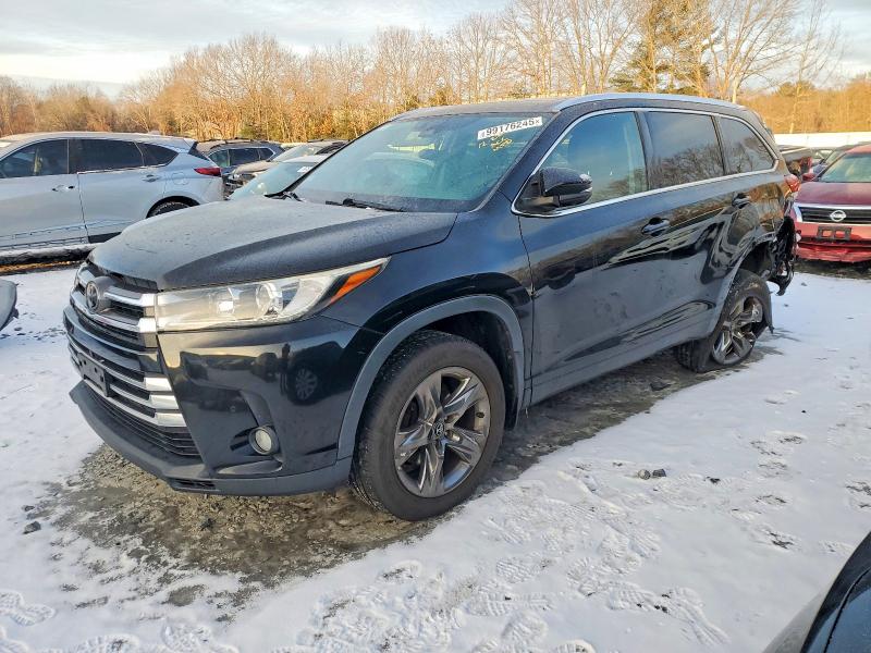 TOYOTA HIGHLANDER 2018 with VIN 5TDDZRFH5JS808500 - Photo from auction