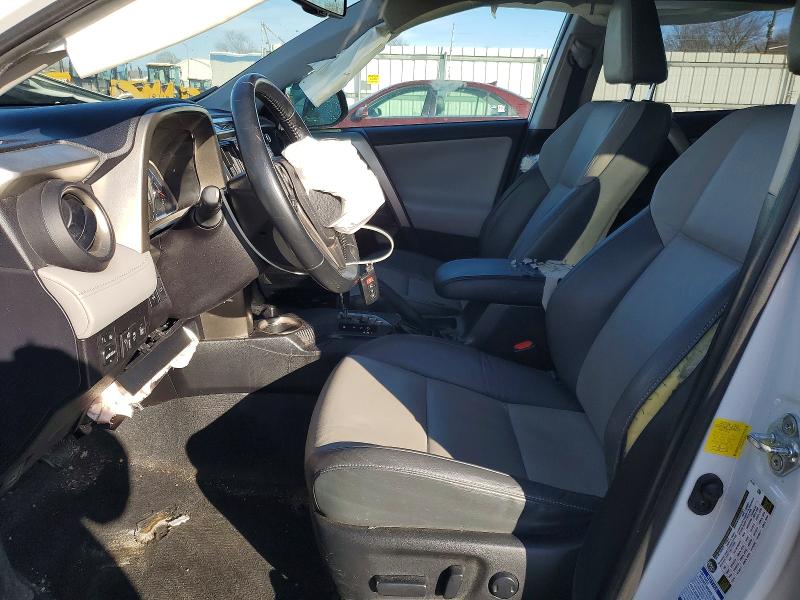 Photo 7 from auction – 2015 TOYOTA RAV4 LIMIT with VIN 2T3DFREV4FW305837