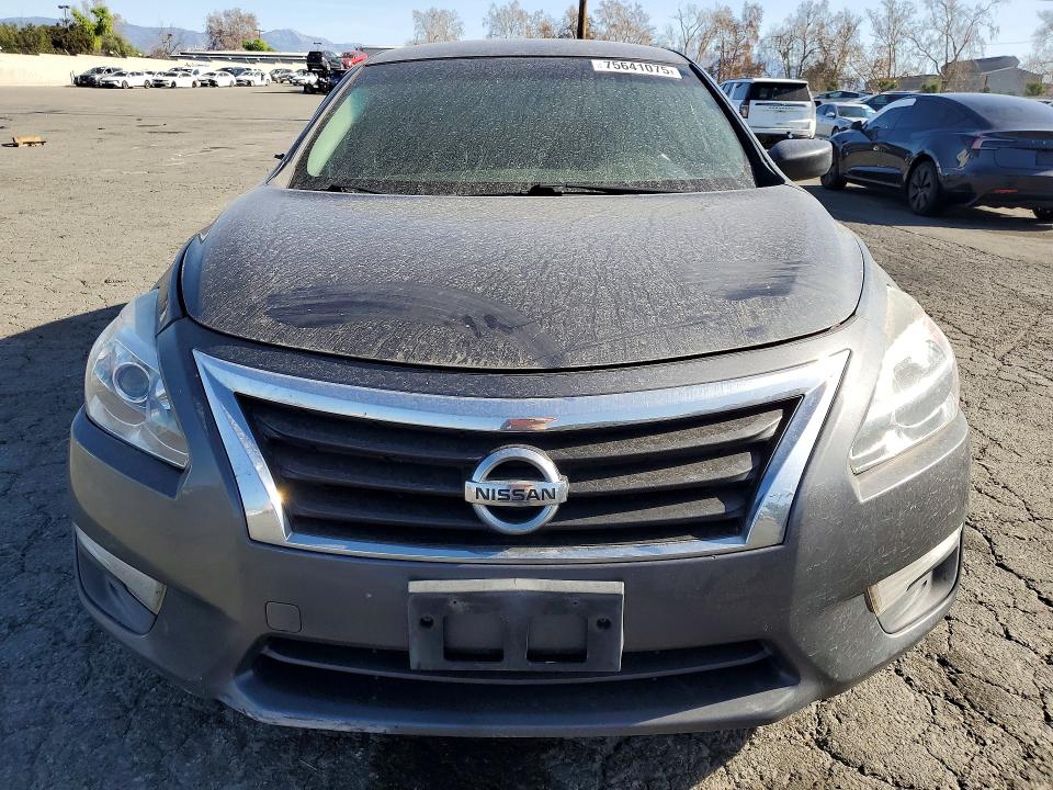 Photo 5 from auction – 2013 NISSAN ALTIMA with VIN 1N4AL3AP1DN579703