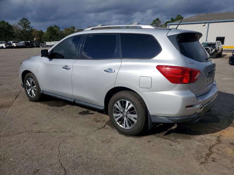 Photo 2 from auction – 2017 NISSAN PATHFINDER with VIN 5N1DR2MN6HC695762