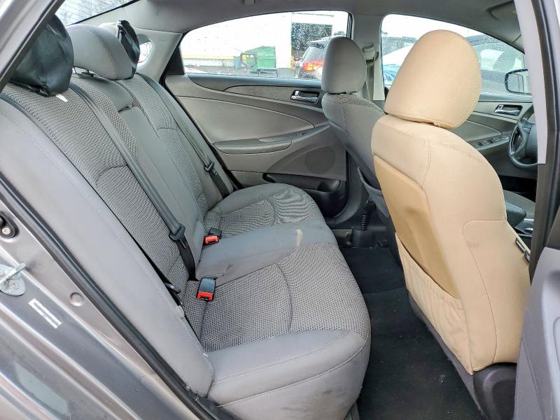 Photo 10 from auction – 2011 HYUNDAI SONATA GLS with VIN 5NPEB4AC5BH110502