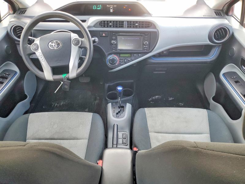 Photo 8 from auction – 2012 TOYOTA PRIUS C with VIN JTDKDTB37C1024512