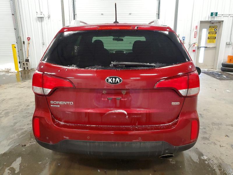 Photo 6 from auction – 2015 KIA SORENTO LX with VIN 5XYKTCA65FG637781