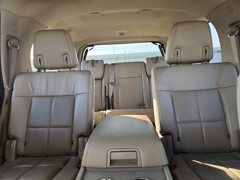 Photo 10 from auction – 2014 LINCOLN NAVIGATOR with VIN 5LMJJ2H50EEL06986