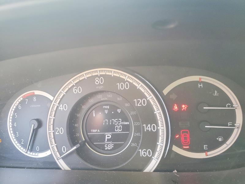 Photo 9 from auction – 2015 HONDA ACCORD with VIN 1HGCR2F32FA132584