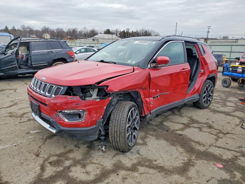 JEEP COMPASS 2019 with VIN 3C4NJDCB2KT841962 - Photo from auction