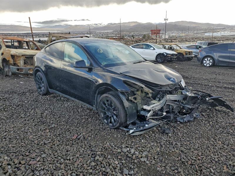 Photo 4 from auction – 2022 TESLA MODEL Y with VIN 7SAYGDEE8NF513812