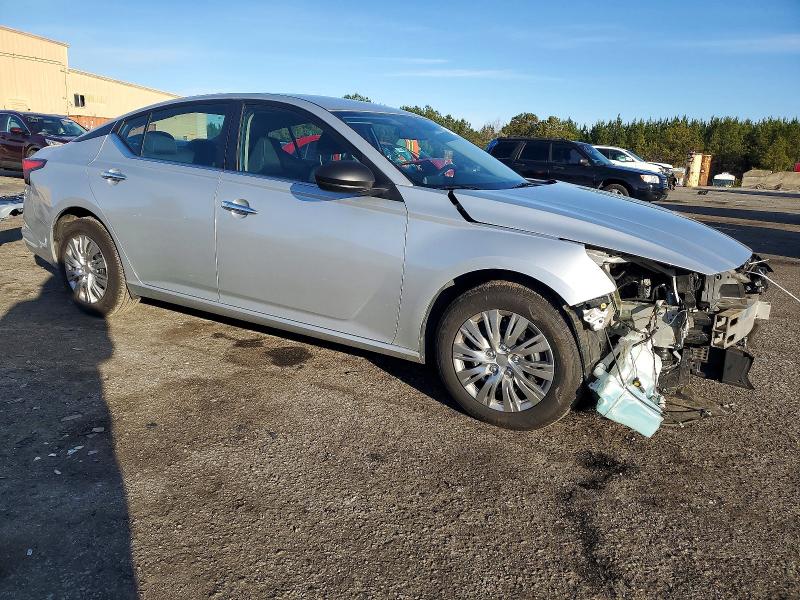 Photo 4 from auction – 2019 NISSAN ALTIMA S with VIN 1N4BL4BV1KC166180