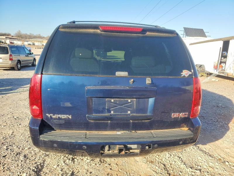 Photo 6 from auction – 2007 GMC YUKON with VIN 1GKFC13J67R186536