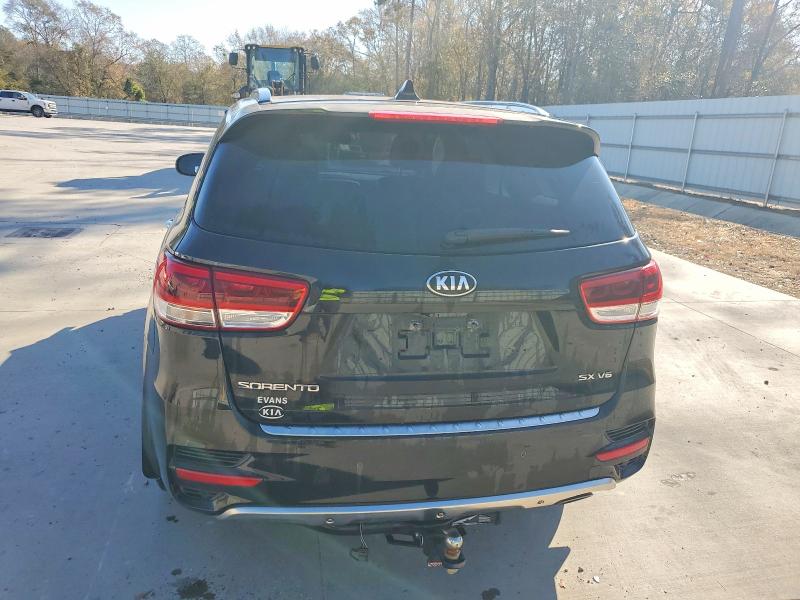 Photo 6 from auction – 2016 KIA SORENTO SX with VIN 5XYPK4A57GG170287