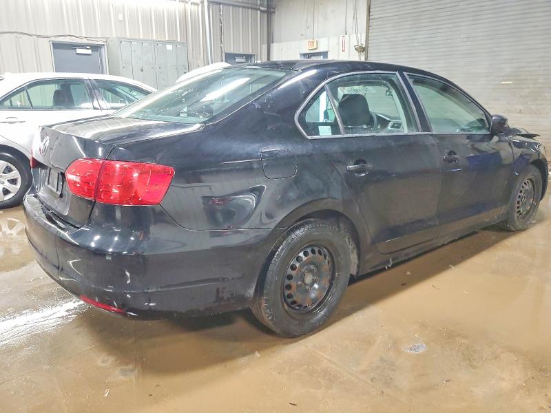 Photo 3 from auction – 2013 VOLKSWAGEN JETTA BASE with VIN 3VW2K7AJ7DM208475
