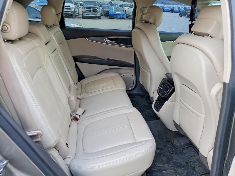 Photo 11 from auction – 2016 LINCOLN MKX RESERV with VIN 2LMTJ8LP6GBL50257