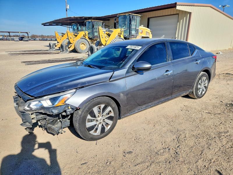 NISSAN ALTIMA S 2020 with VIN 1N4BL4BVXLC138685 - Photo from auction