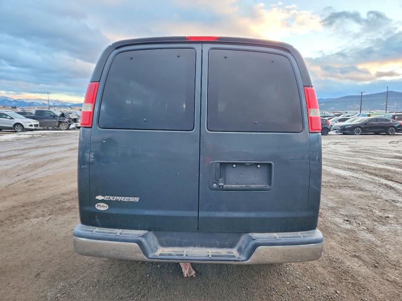 Photo 6 from auction – 2017 CHEVROLET EXPRESS G3500 with VIN 1GAZGPFG0H1275320
