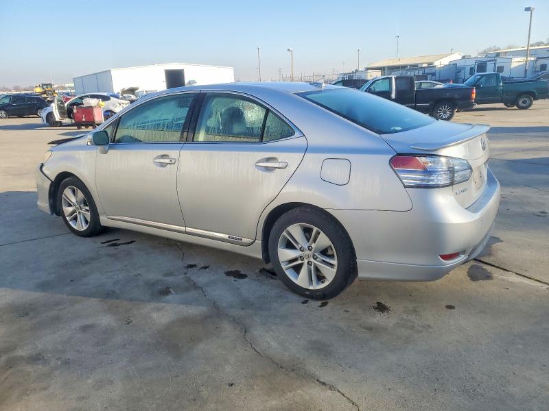 Photo 2 from auction – 2010 LEXUS HS with VIN JTHBB1BA8A2009287