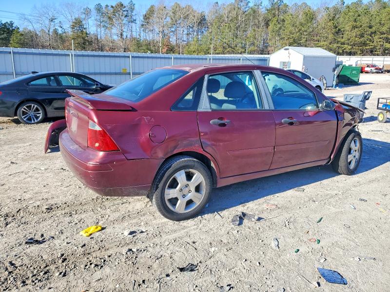 Photo 3 from auction – 2007 FORD FOCUS ZX4 with VIN 1FAHP34NX7W303631