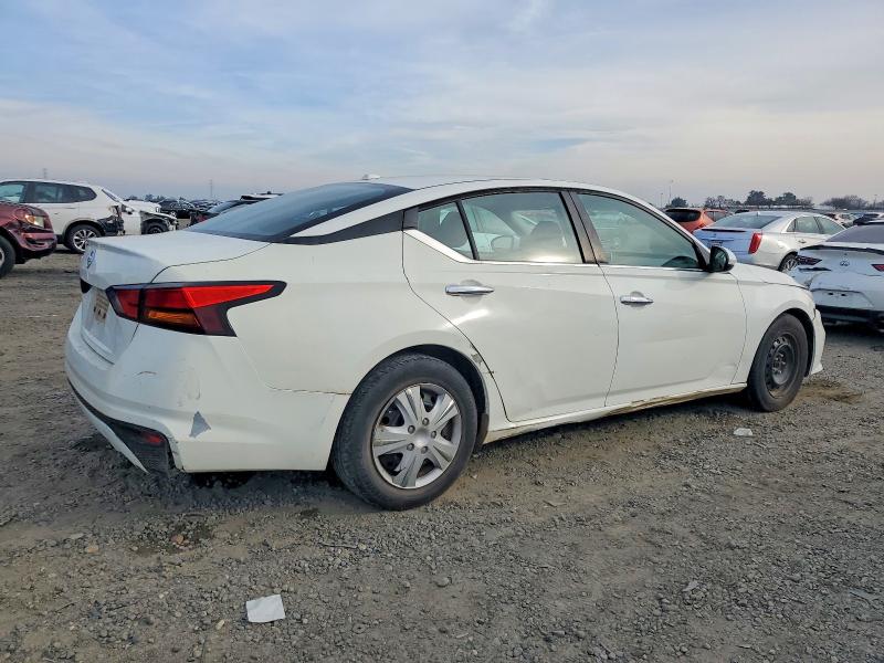 Photo 3 from auction – 2020 NISSAN ALTIMA with VIN 1N4BL4BV2LC227165