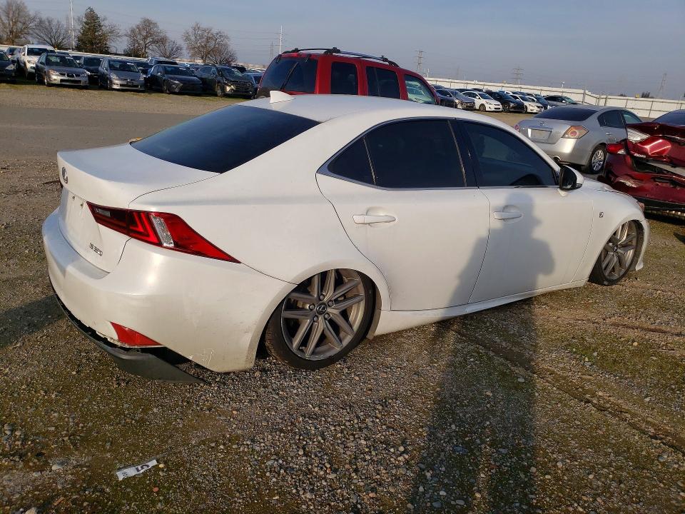 Photo 3 from auction – 2014 LEXUS IS with VIN JTHBE1D24E5011328