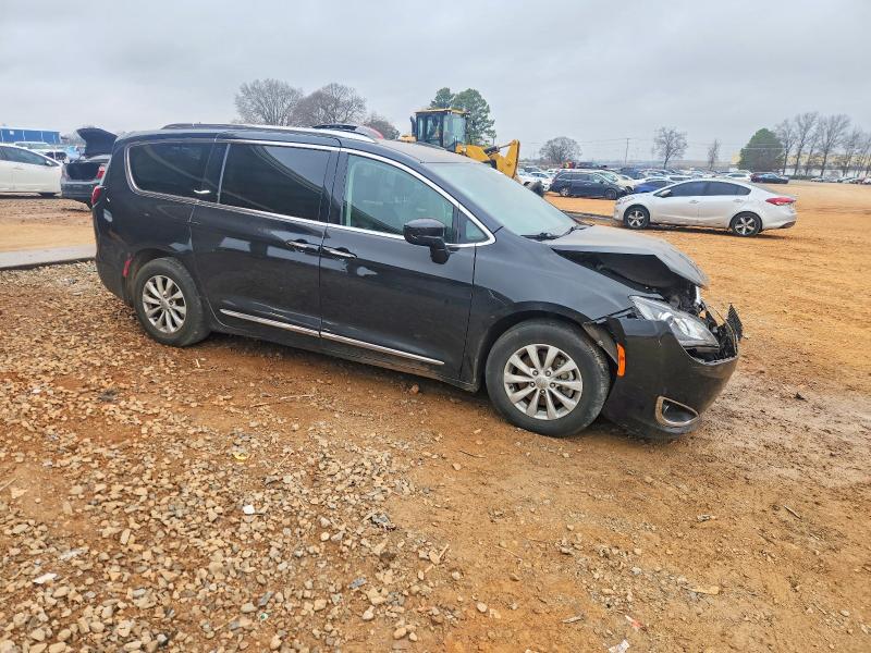 Photo 4 from auction – 2019 CHRYSLER PACIFICA T with VIN 2C4RC1BG5KR650417