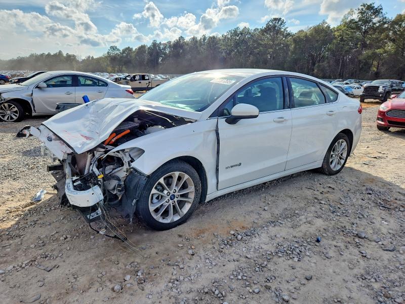 FORD FUSION SE 2019 with VIN 3FA6P0LU4KR274623 - Photo from auction
