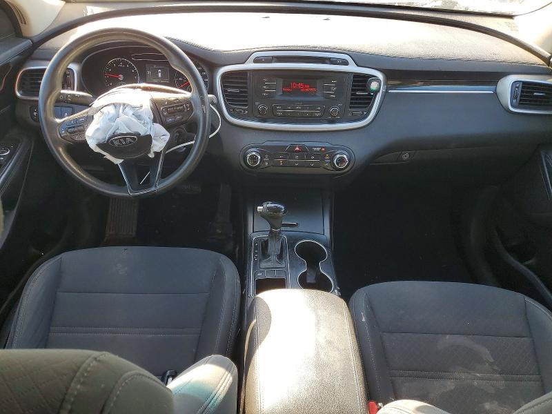 Photo 8 from auction – 2016 KIA SORENTO LX with VIN 5XYPG4A37GG076152