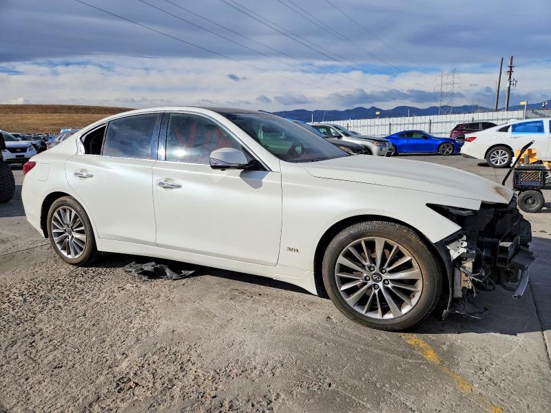Photo 4 from auction – 2018 INFINITI Q50 LUXE with VIN JN1EV7AR5JM440113