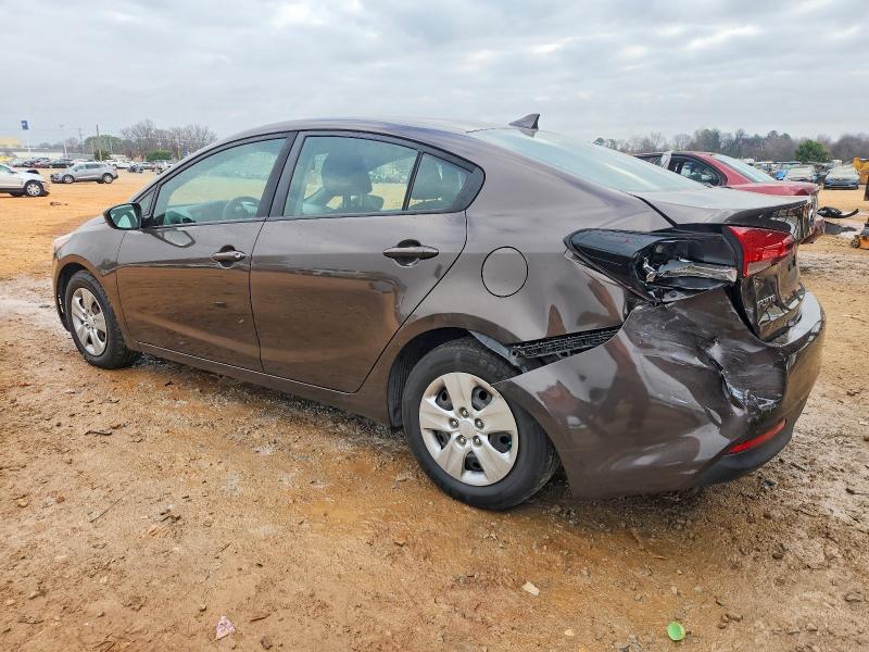 Photo 2 from auction – 2017 KIA FORTE LX with VIN 3KPFK4A74HE157122