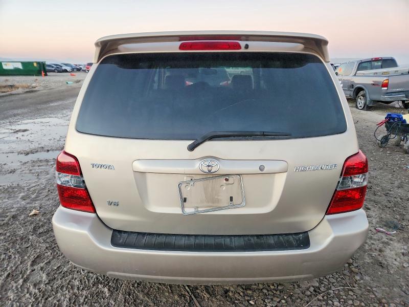 Photo 6 from auction – 2005 TOYOTA HIGHLANDER with VIN JTEDP21A450054811